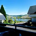 Weingut Im Moselkrampen Lägenhet *