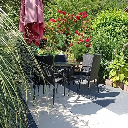 Weingut Im Moselkrampen アパート エレンツ・ポルタースドルフ