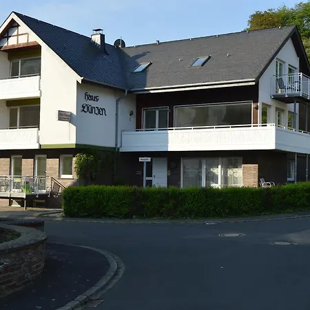 Weingut Im Moselkrampen アパート エレンツ・ポルタースドルフ