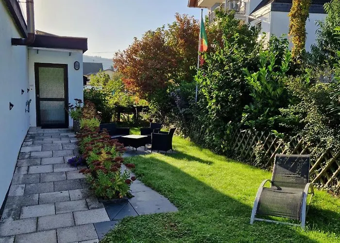 아파트 Weingut Im Moselkrampen 엘렌츠폴터스도프